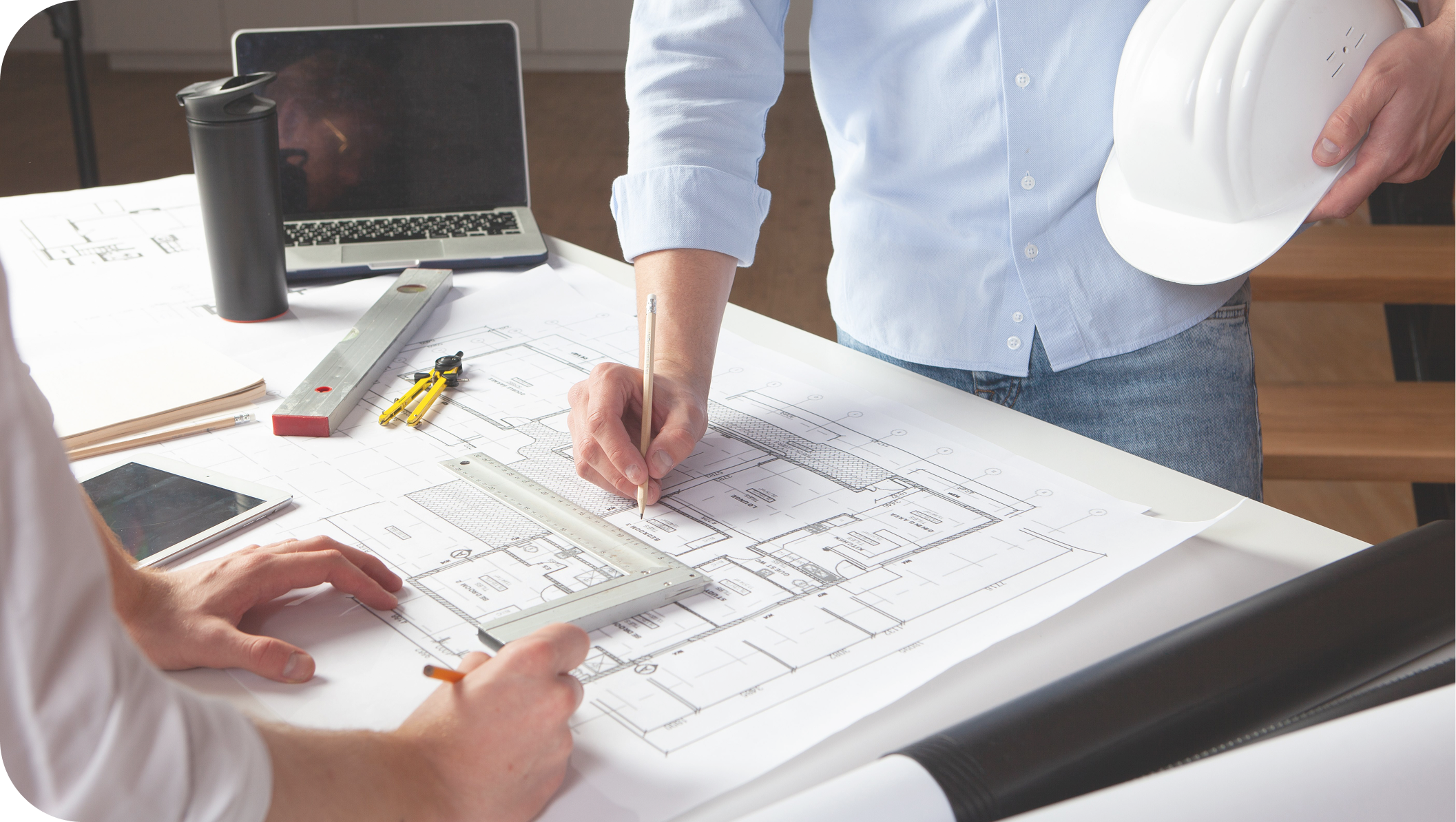 エムアンドティートップイメージ